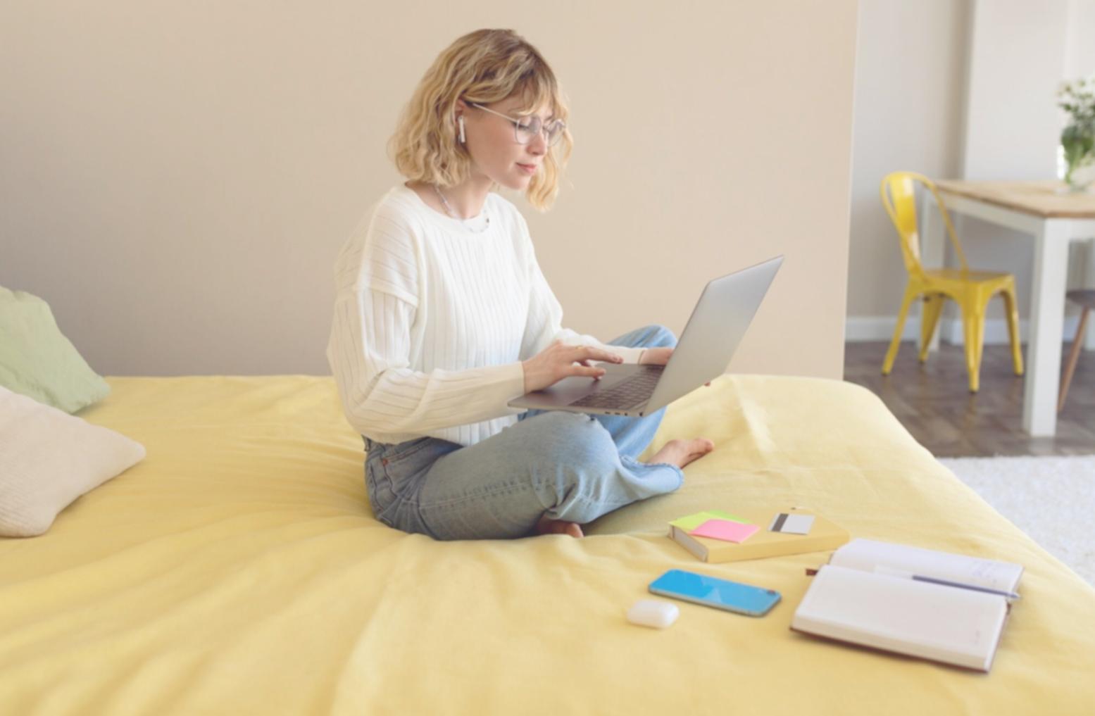 Reunión estratégica con análisis de presupuestos proyectados